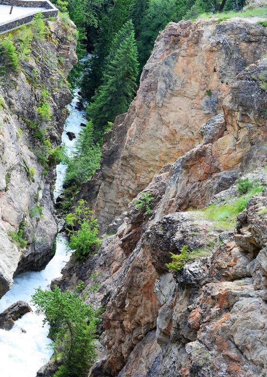 Mountain View Radium Condo - Copper Horn Village Radium Hot Springs Exteriör bild